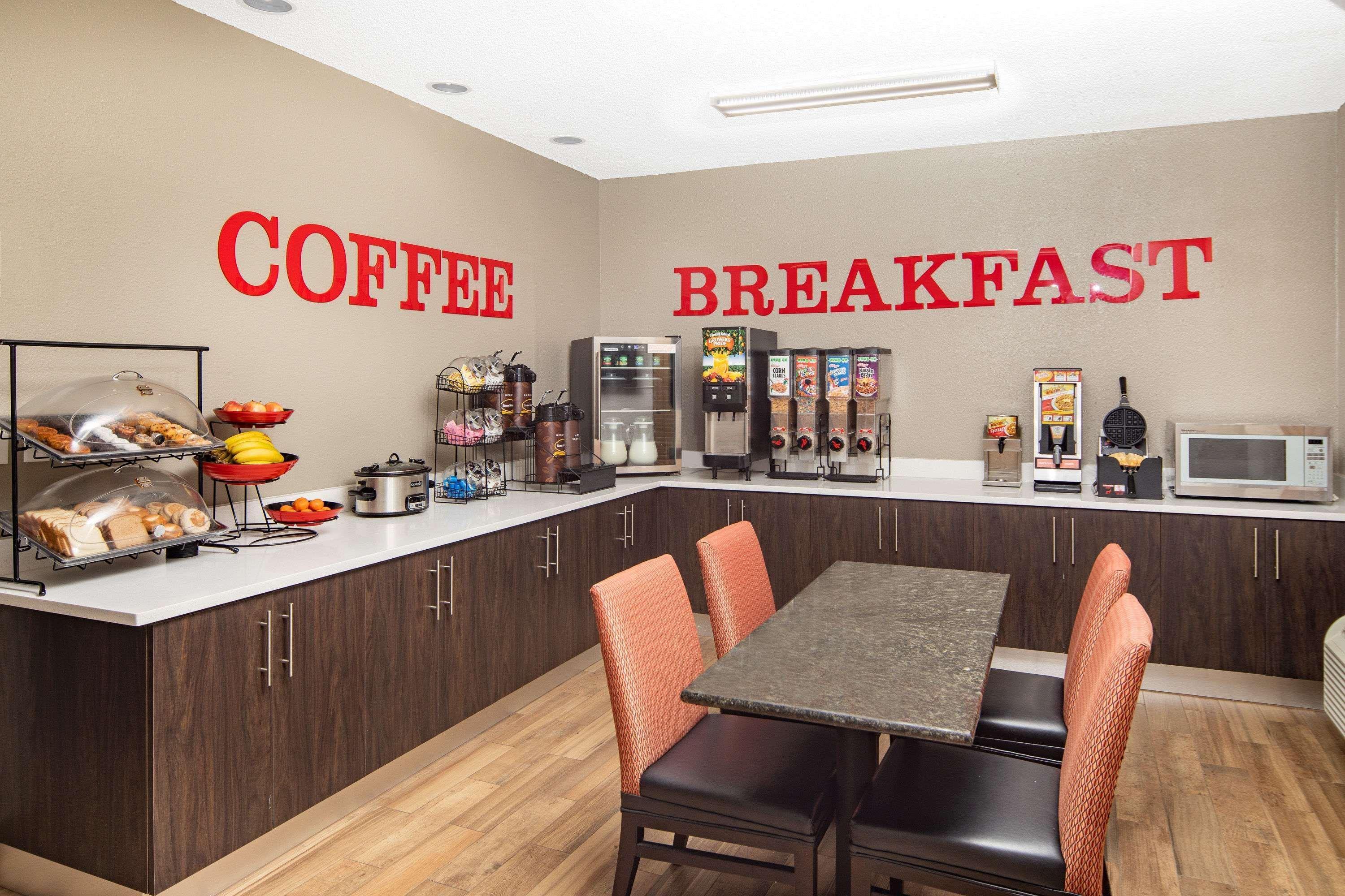 Ramada By Wyndham Alpharetta Atlanta North Hotel Bagian luar foto